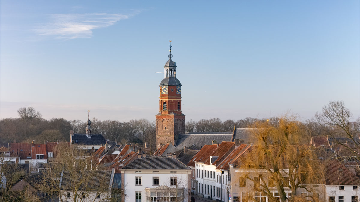 Vlieg met je drone over het pittoreske stadje Buren in Gelderland